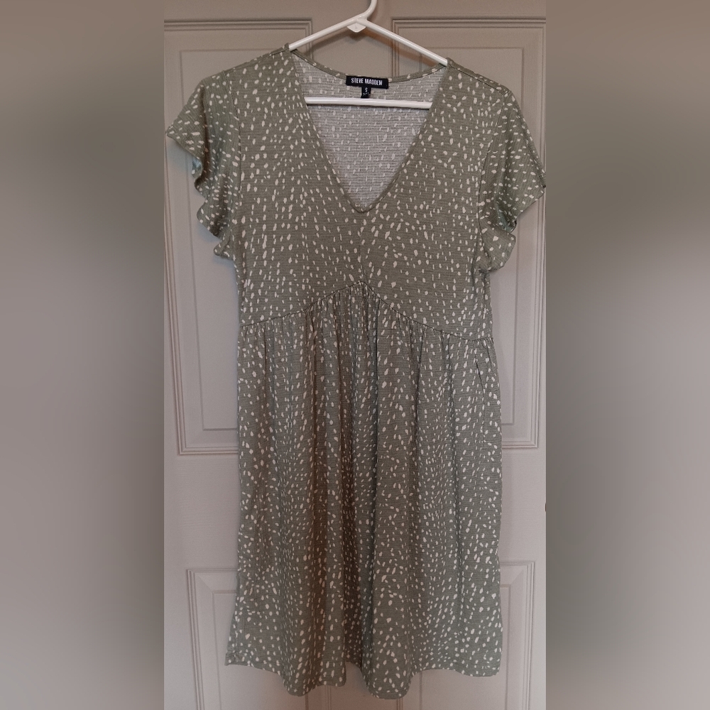 Steve Madden Junior's V-Neck Dress - Green White Polka Dots - Size Small